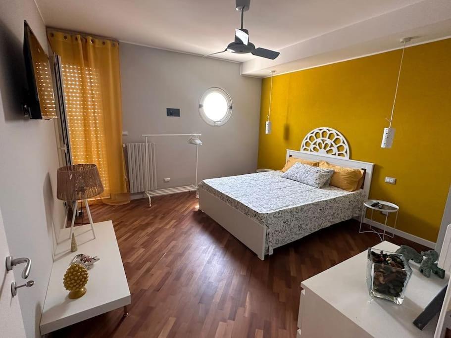 Faro Sul Mare Luxury Apartment - Zona Fiera Bari Eksteriør bilde