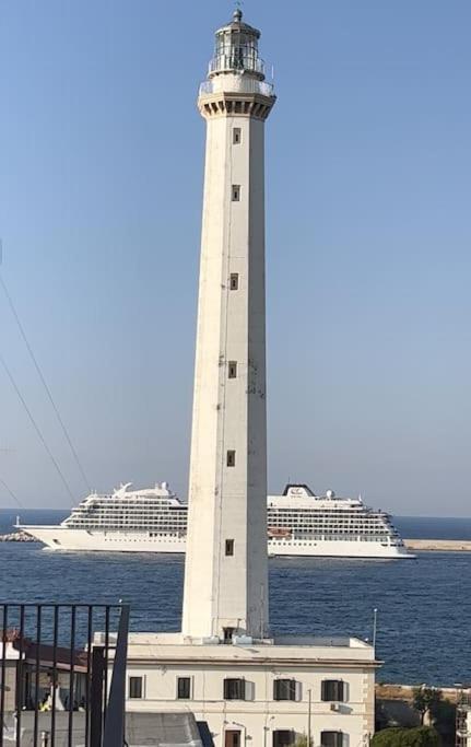 Faro Sul Mare Luxury Apartment - Zona Fiera Bari Eksteriør bilde