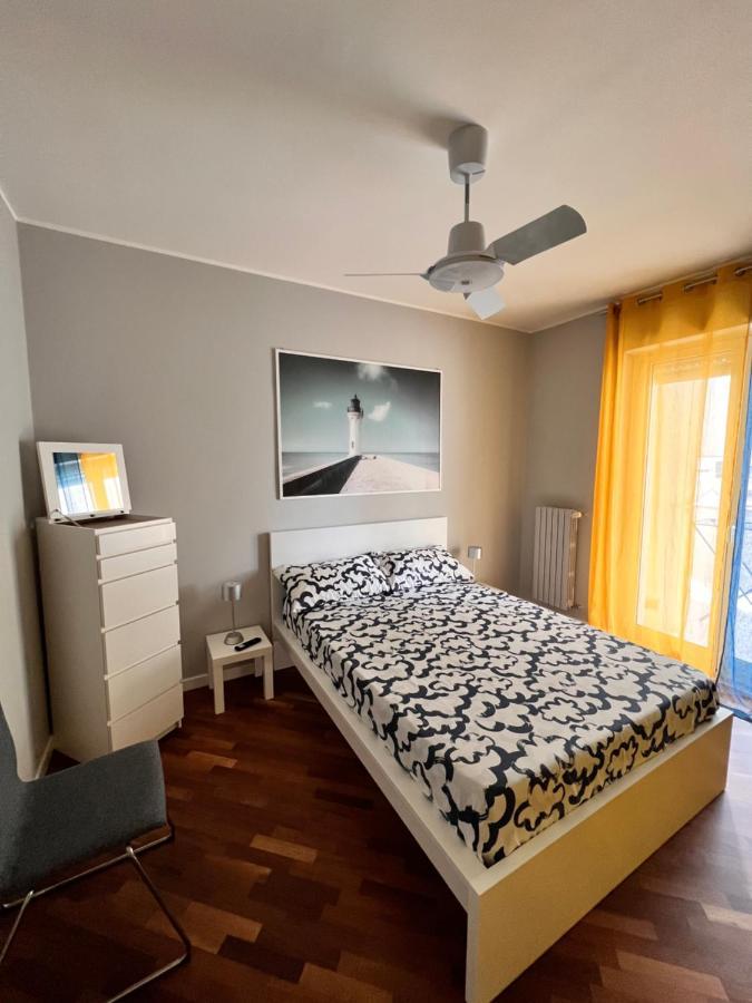 Faro Sul Mare Luxury Apartment - Zona Fiera Bari Eksteriør bilde