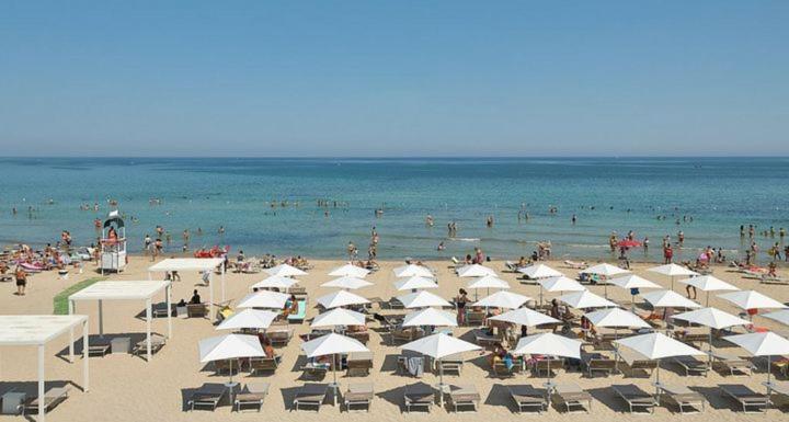 Faro Sul Mare Luxury Apartment - Zona Fiera Bari Eksteriør bilde