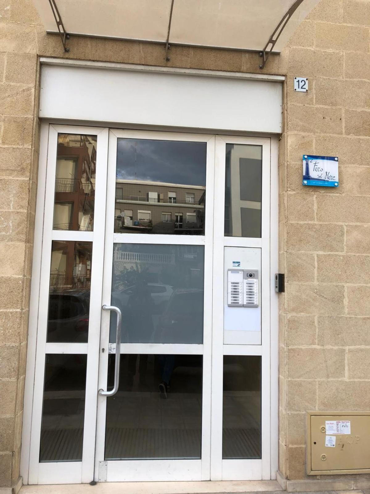 Faro Sul Mare Luxury Apartment - Zona Fiera Bari Eksteriør bilde