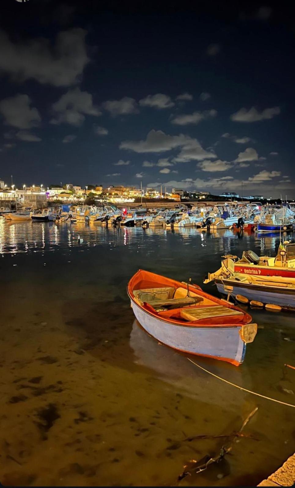 Faro Sul Mare Luxury Apartment - Zona Fiera Bari Eksteriør bilde